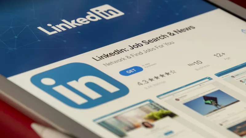 How LinkedIn Advertising Helps SaaS Startups Stand Out