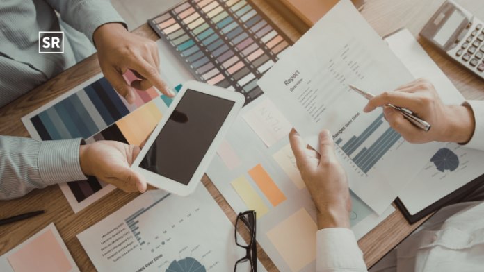 Crew Cloudysocial Forward-Thinking Team Powering Digital Marketing Success